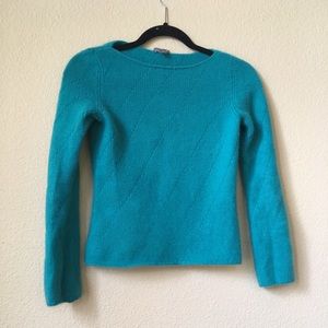 100% Cashmere top turquoise like new true vintage